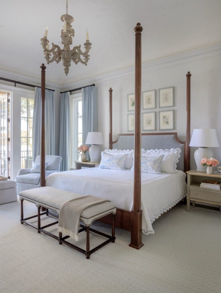 Use Slim Four-Poster Beds Carefully