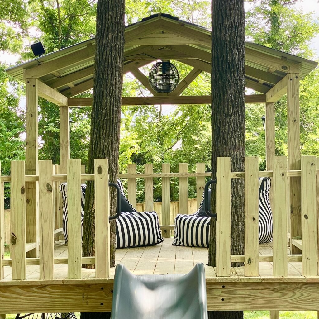 Treehouse Lounge Slide