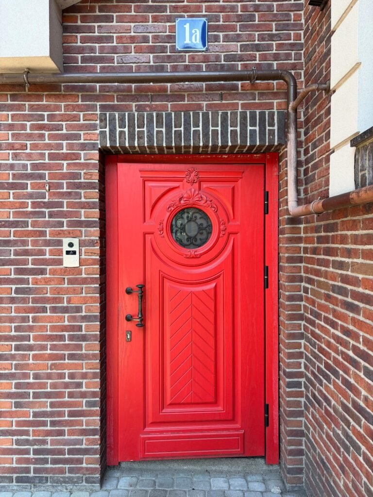 Classic Brick Statement