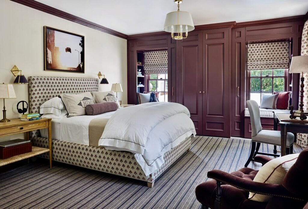  Deep Burgundy Built-In Beauty