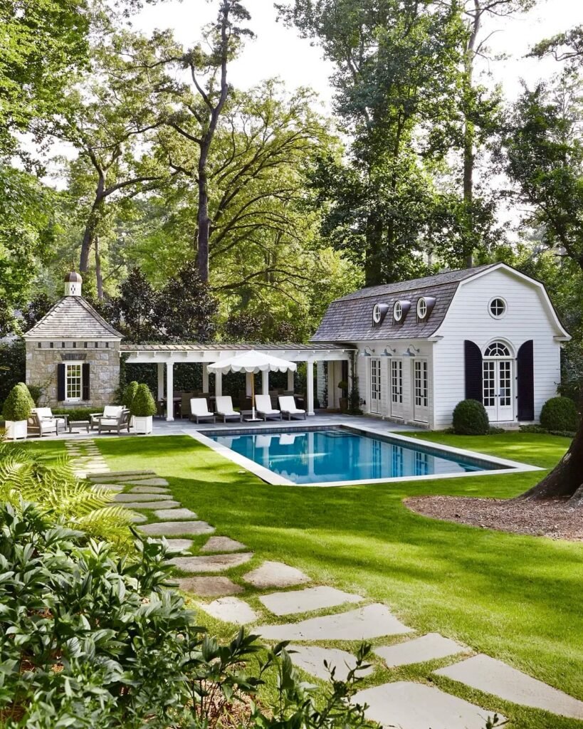 Garden Poolhouse Retreat