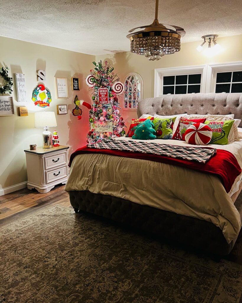 Grinch-Themed Cozy Bedroom