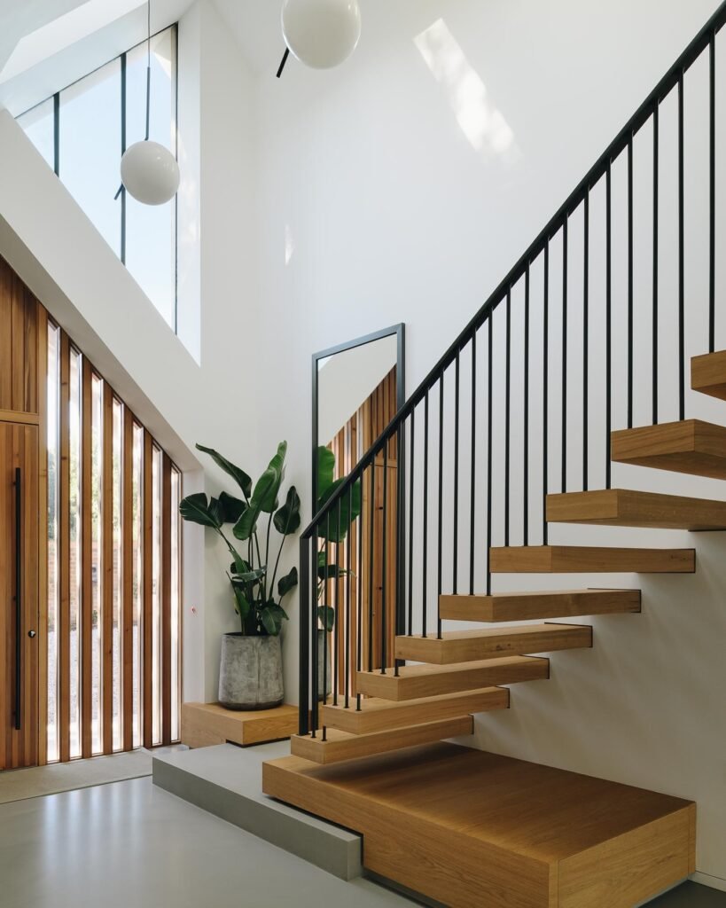 Modern Entry Staircase