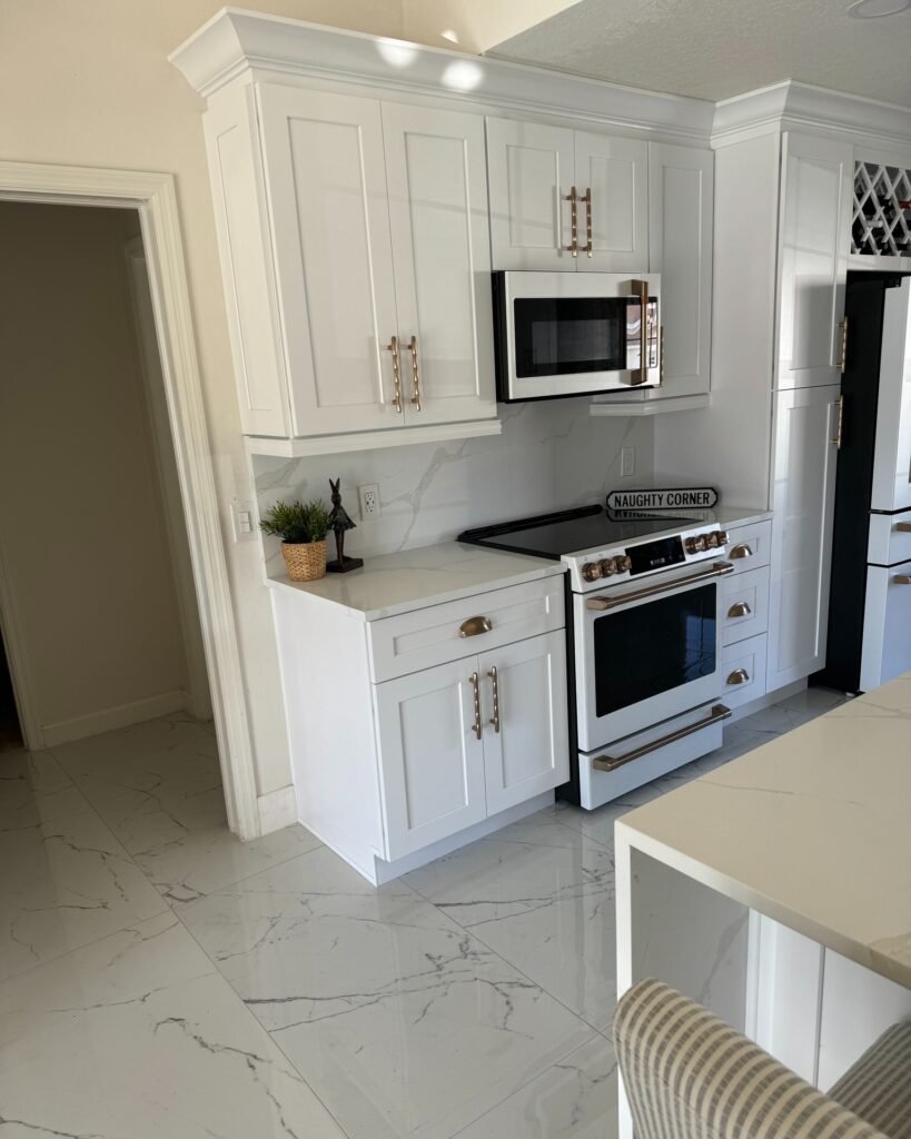 Polished White Corner Kitchen