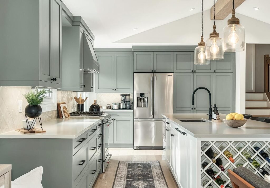 Bright Gray Open Layout
