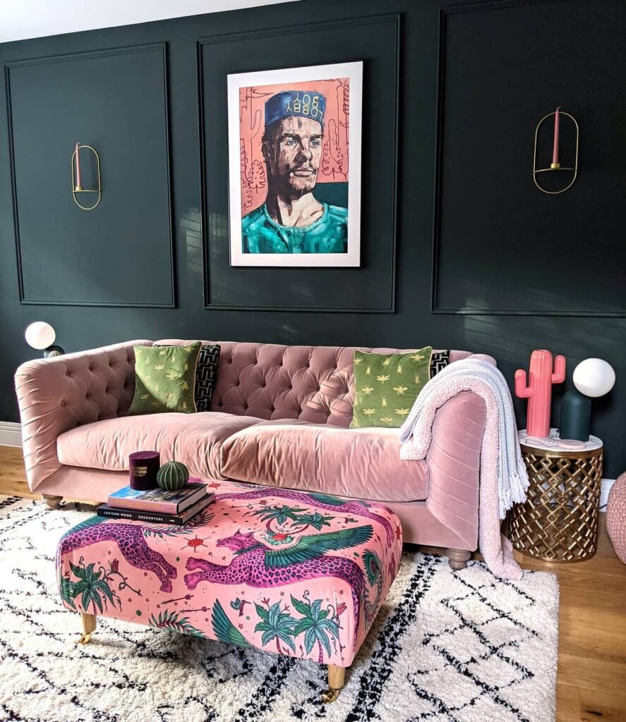 Deep Green Contrast Room