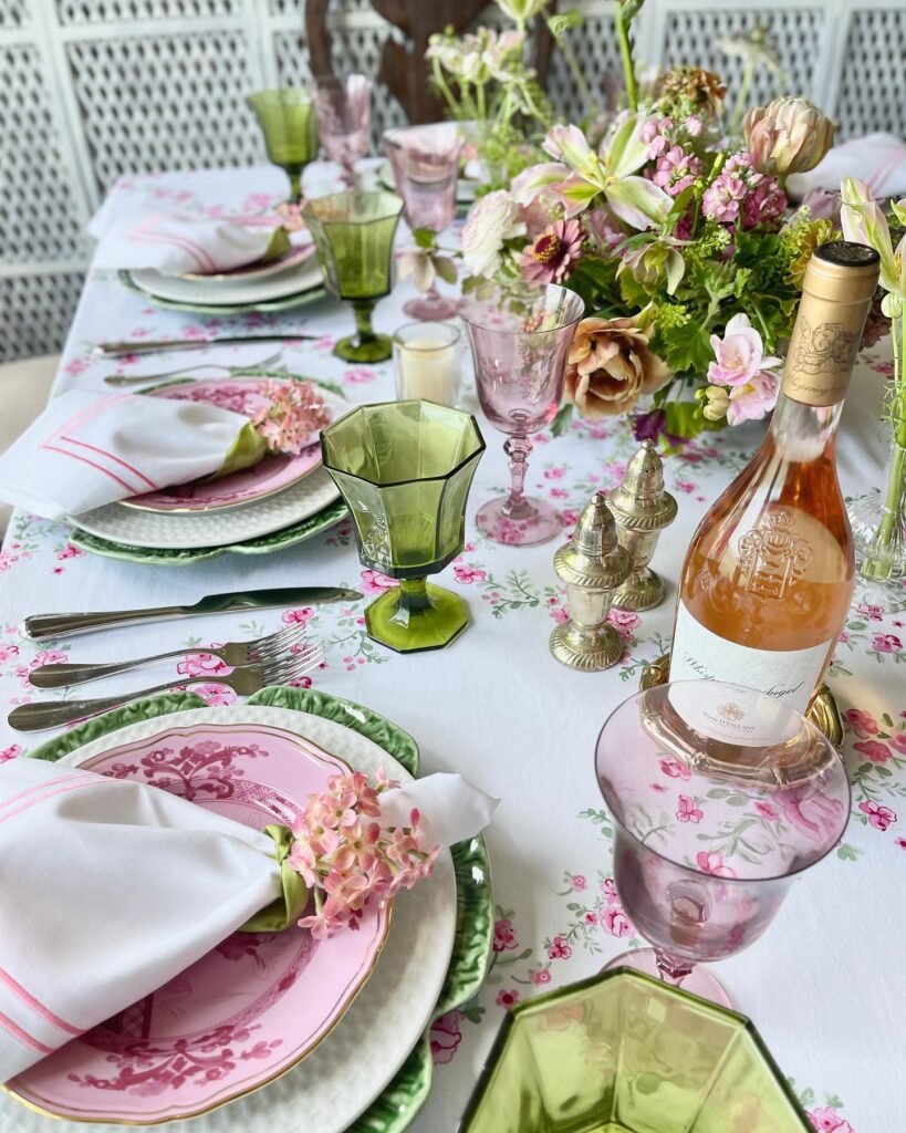 Elegant Floral Table Mix