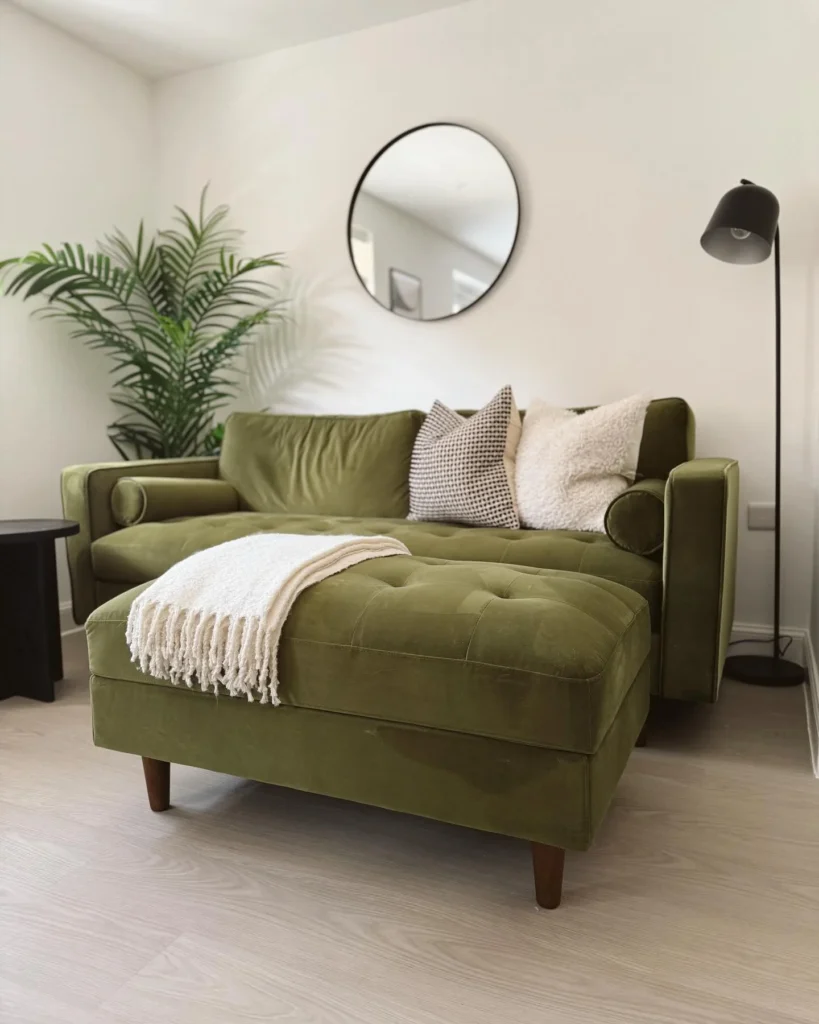 Minimal Chaise Corner