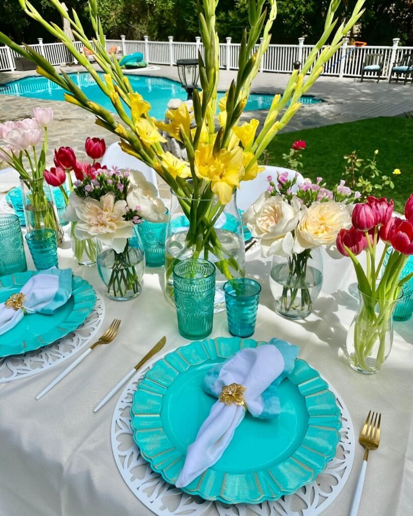 Poolside Fresh Color Table