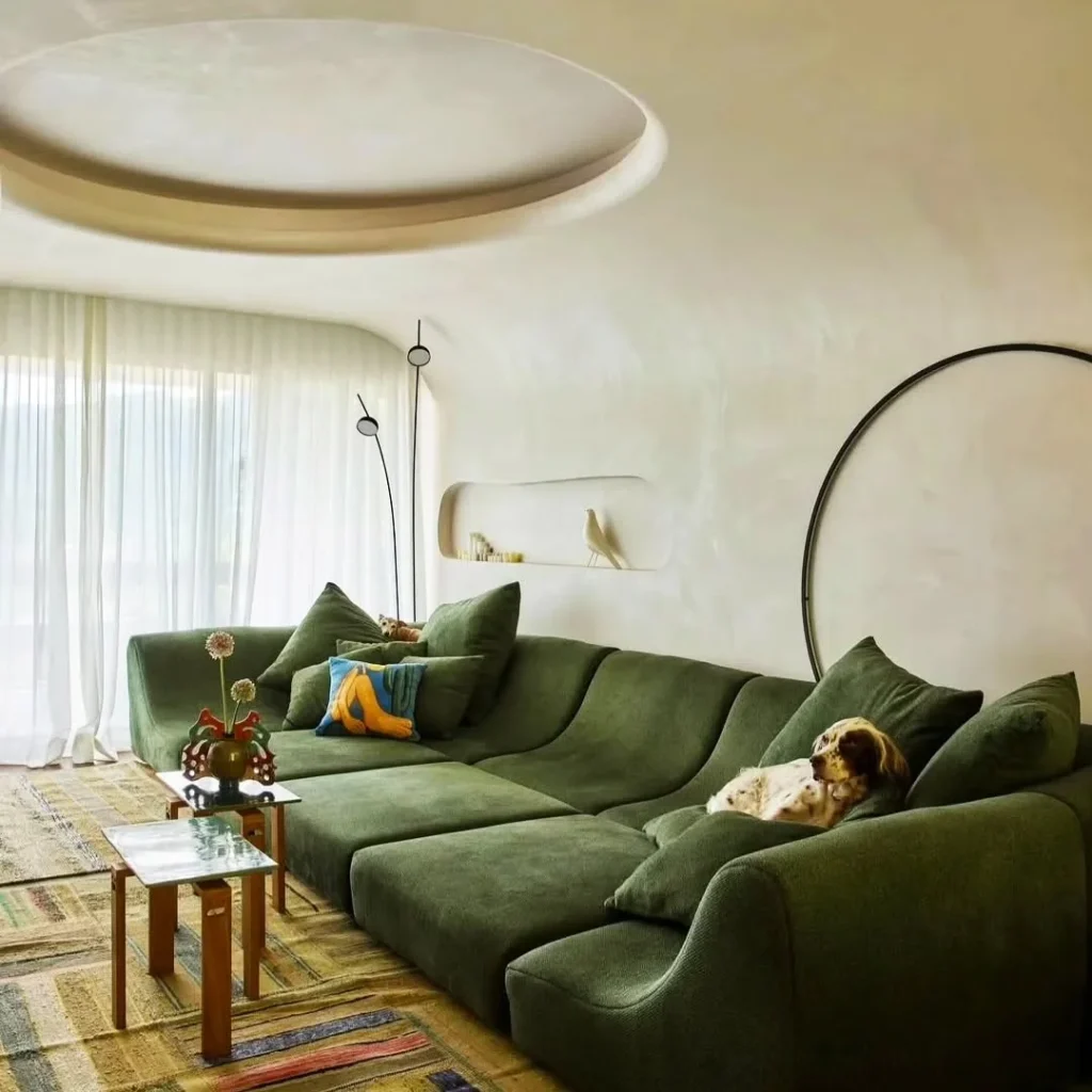Relaxed Lounge Seating