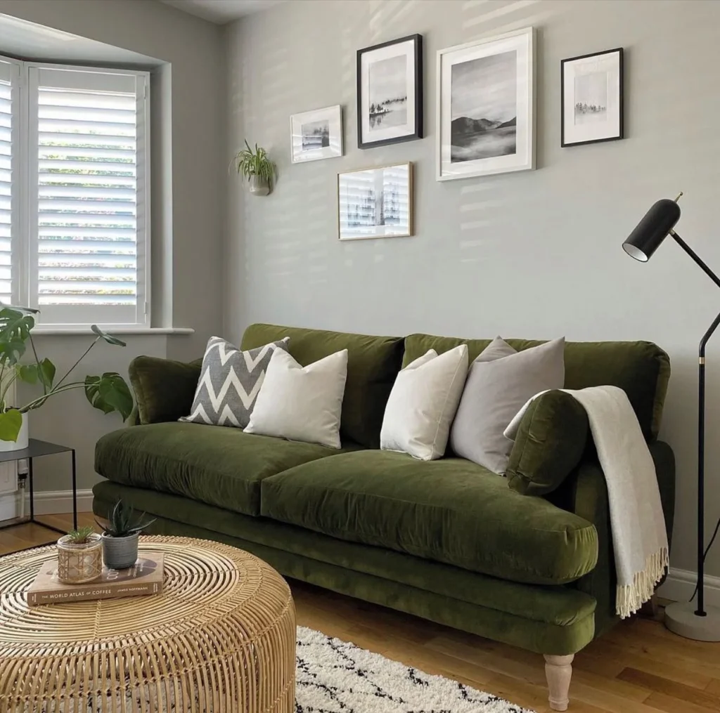 Textured Sectional Layout