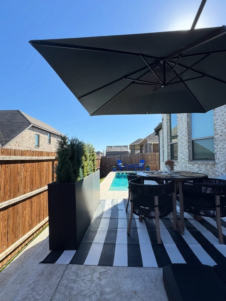 Bold Black Canopy