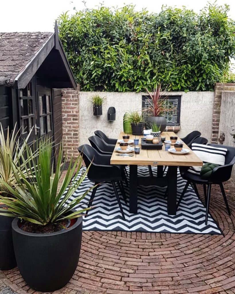 Bold Patio Rug