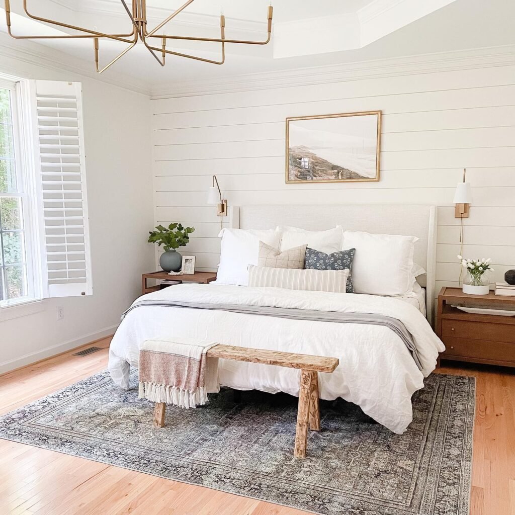 Bright Minimal Shiplap