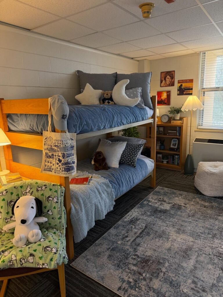 Bunk Bed Lounge