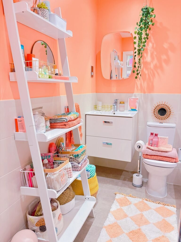 Coral Storage Corner