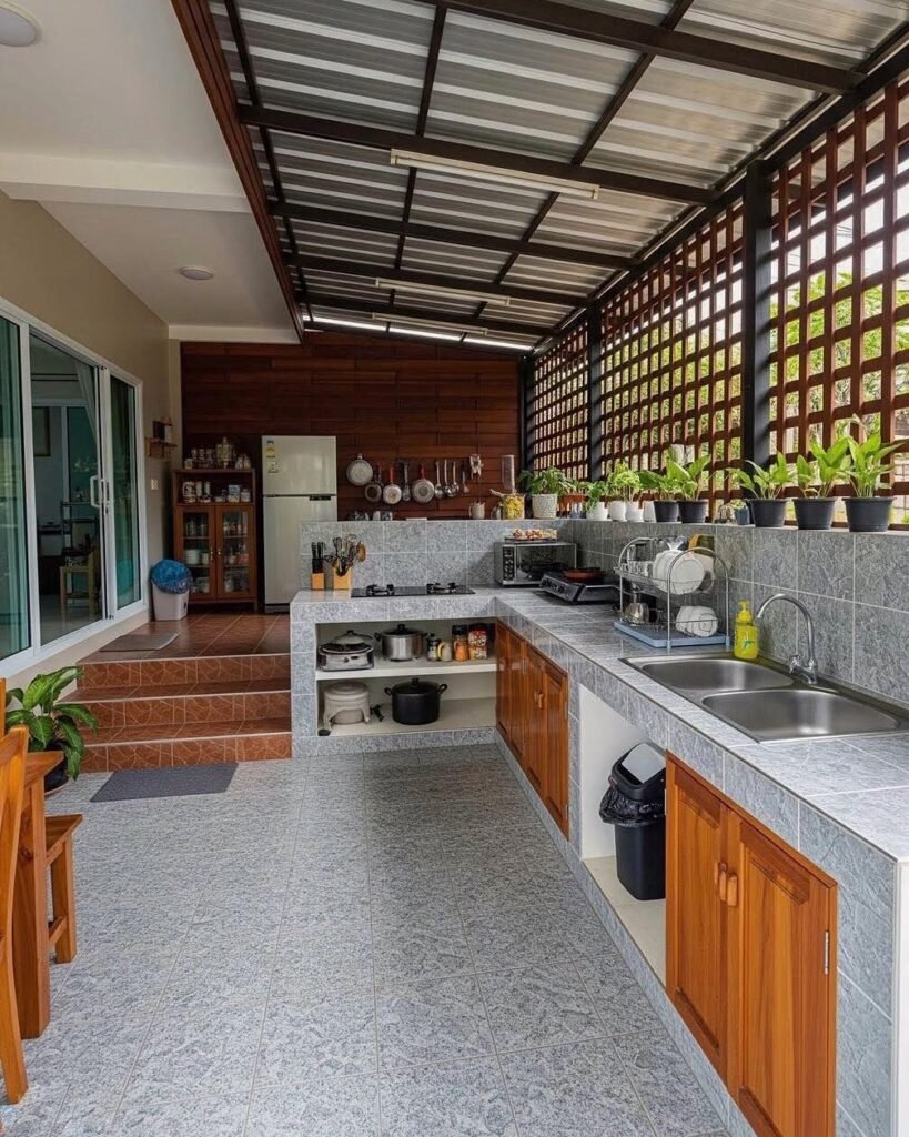 Covered Outdoor Kitchen