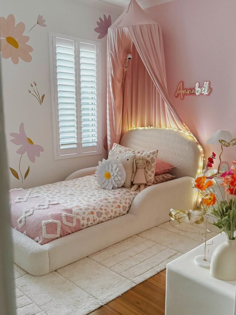 Cozy Canopy Glow