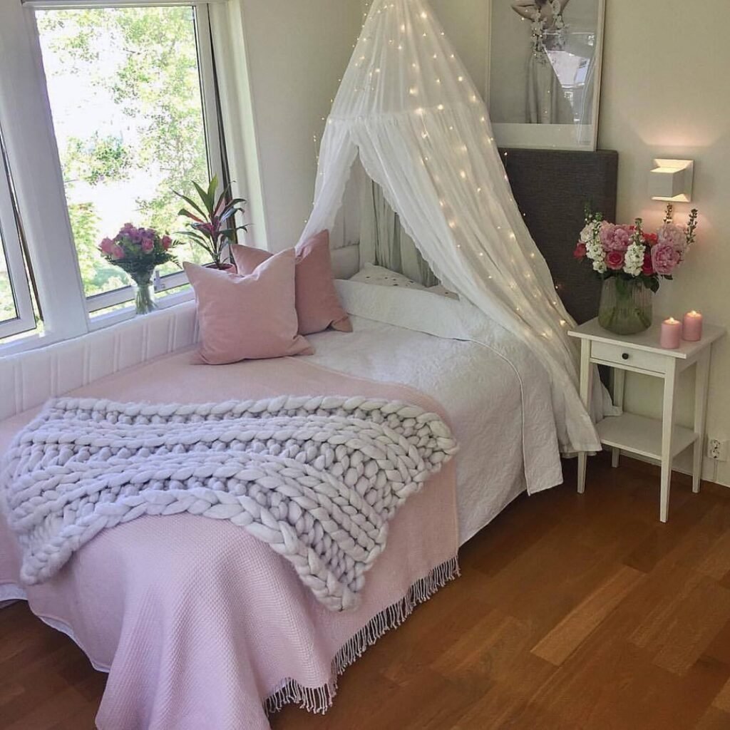 Dreamy Canopy Bed