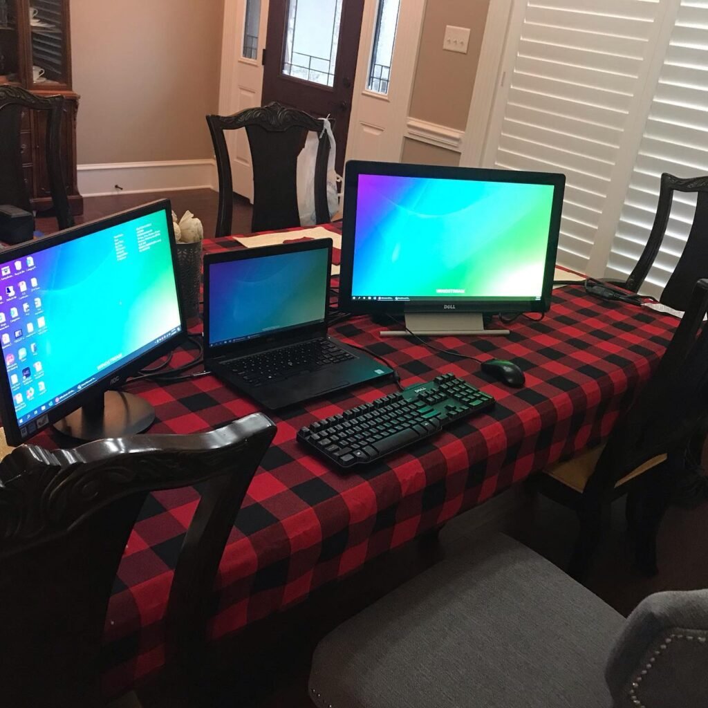 Multi-Screen Dining Desk
