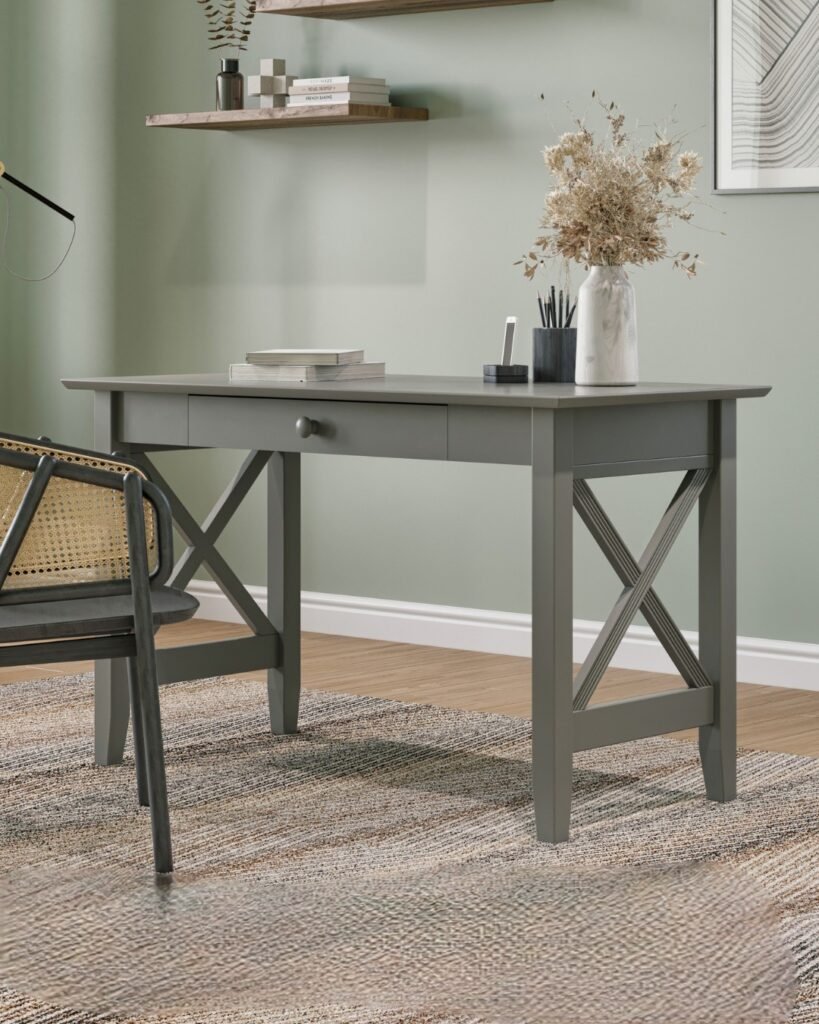 Painted Wooddesk Style