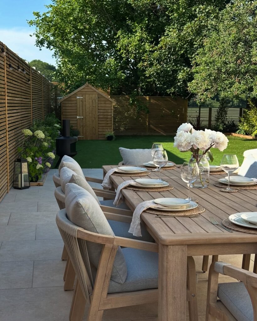 Private Fence Dining