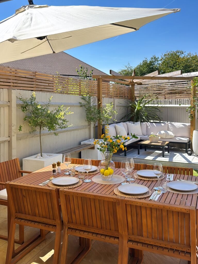23 Outdoor Dining Ideas for Stylish Patios