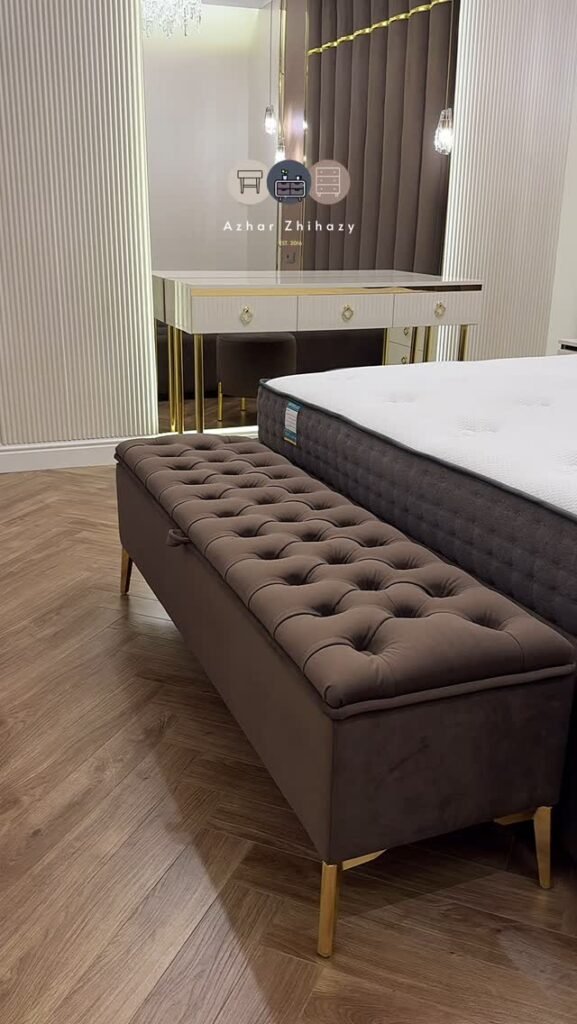 Tufted Storage Bench