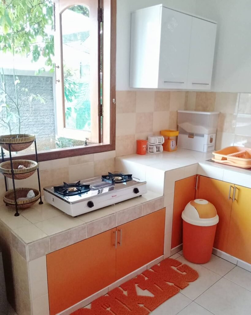 Use Orange In Small Kitchens