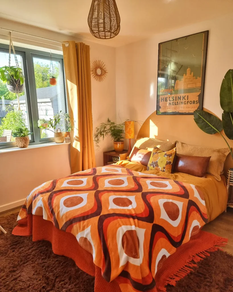 Use Retro Orange Bedding