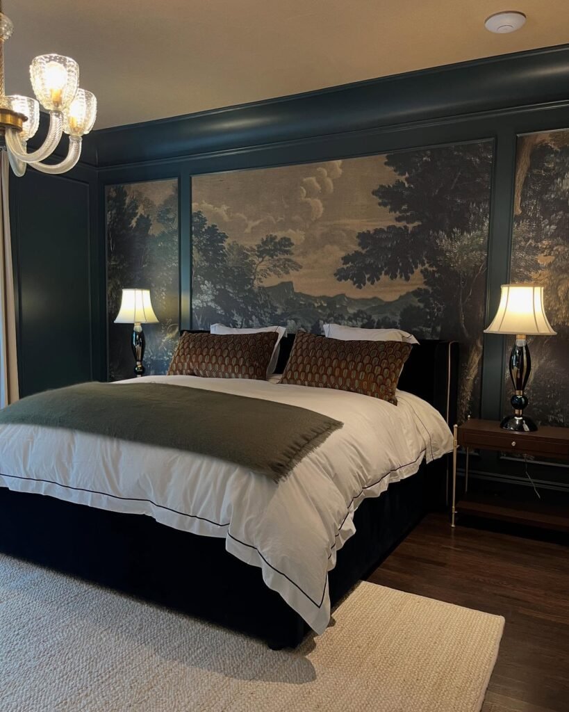  Vintage Dark Mural