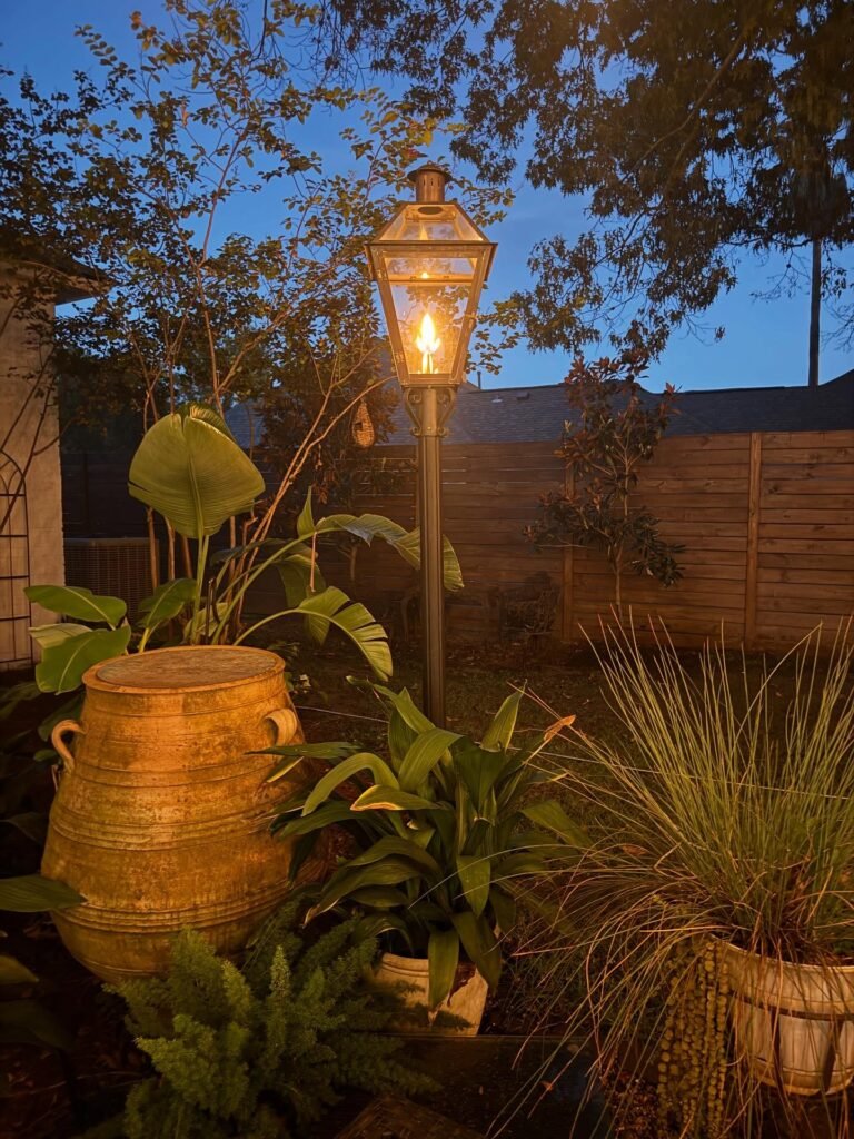 Vintage Garden Lamp Style