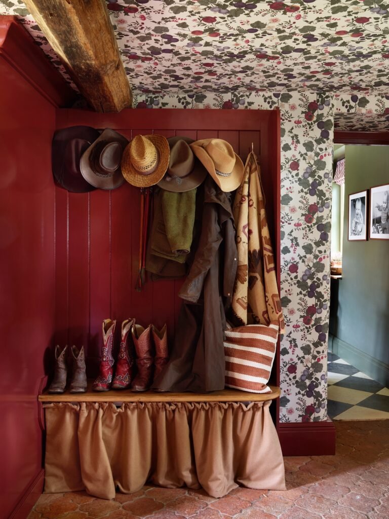 Western Mudroom Nook