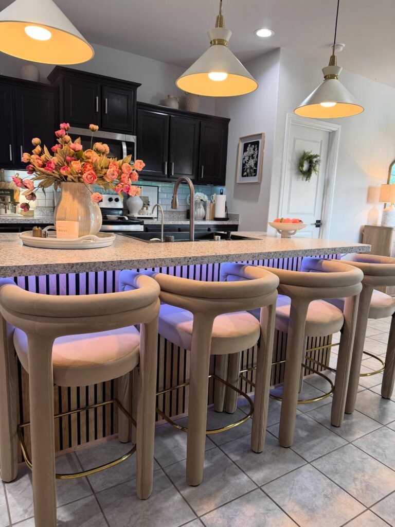 Cozy Bar Seating