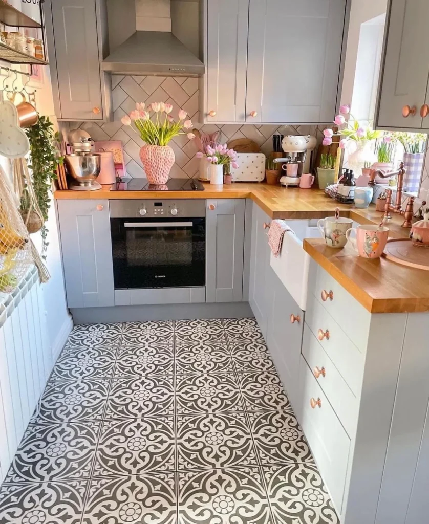 Patterned Floor Personality