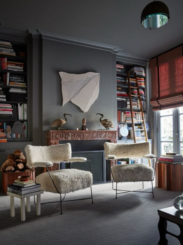 Quiet Library Lounge