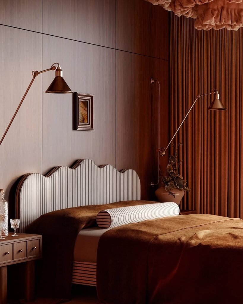  Sculptural Brown Details