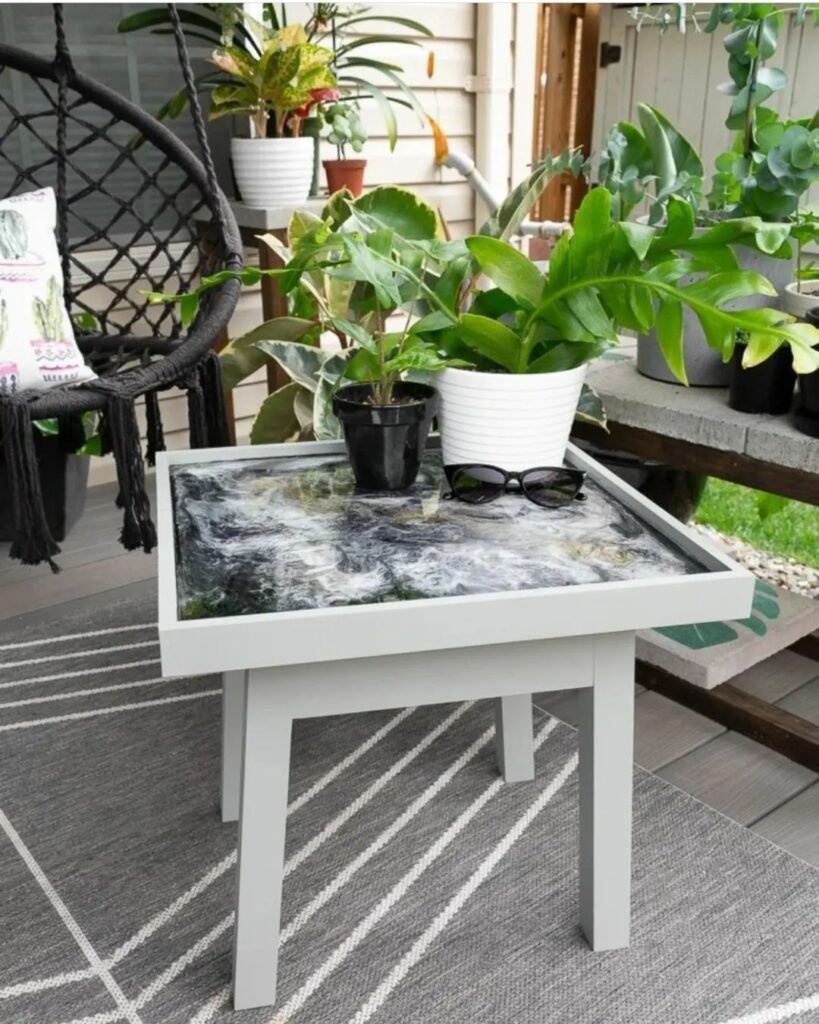 Choose a Compact Side Table