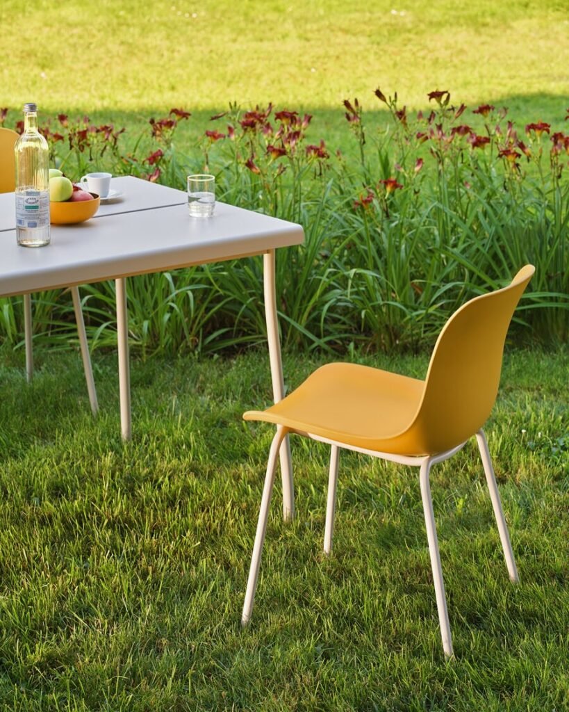 Keep Outdoor Dining Flexible