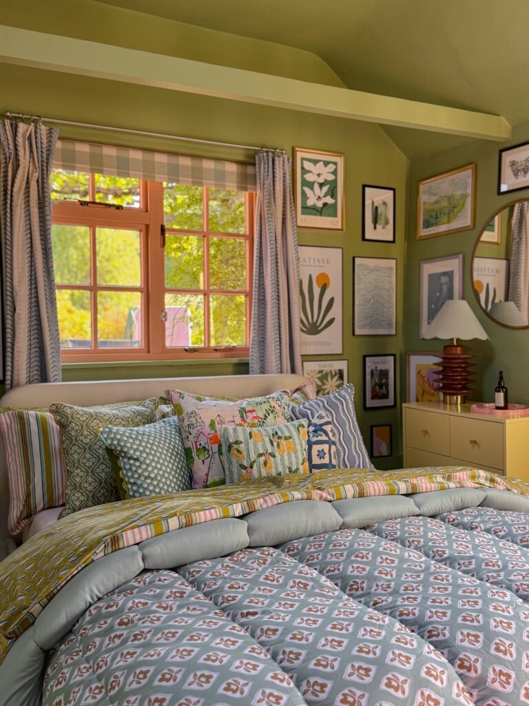 Pair Olive With Patterns