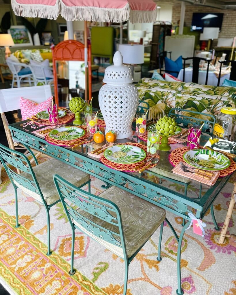 Style an Ornate Table