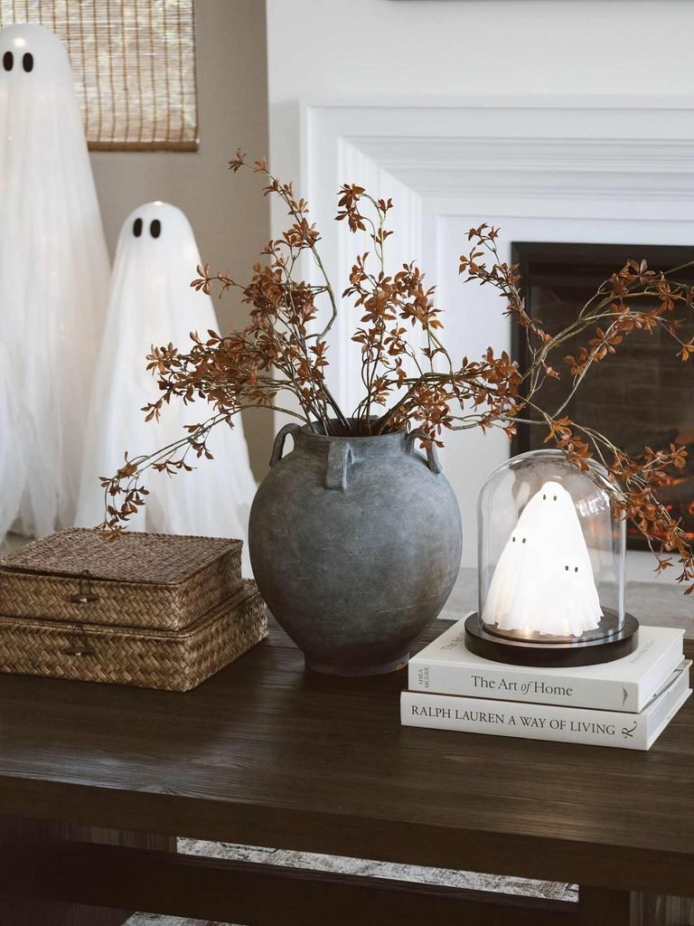 Cloche Ghost Vignette
